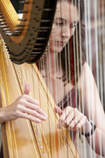Heloise Davies wedding harpist